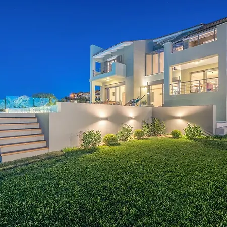 Akemi Luxury Villa Ciliví